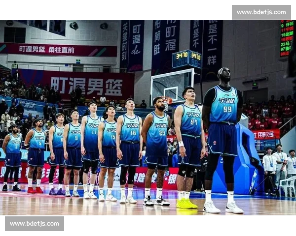 CBA季后赛格局生变本土新星崛起强队调整引发热议联赛走向备受关注