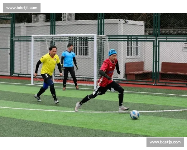 篮球战报精选聚焦赛场风云解析胜负关键与球星高光时刻全景复盘数据洞察 - 副本 - 副本