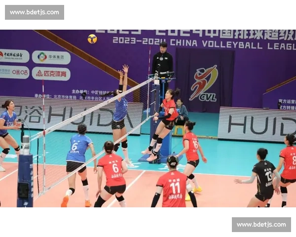 联赛赛程持续推进各队争夺白热化赛季格局逐步明朗焦点不断显现 - 副本 (2)